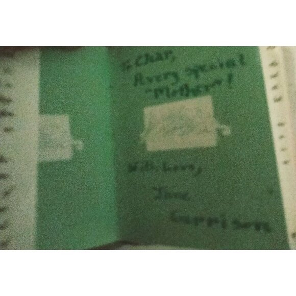 Motherhood Mini Book A Gift Of Love Running Press 1991 Hardcover Illustrations - Picture 3 of 8